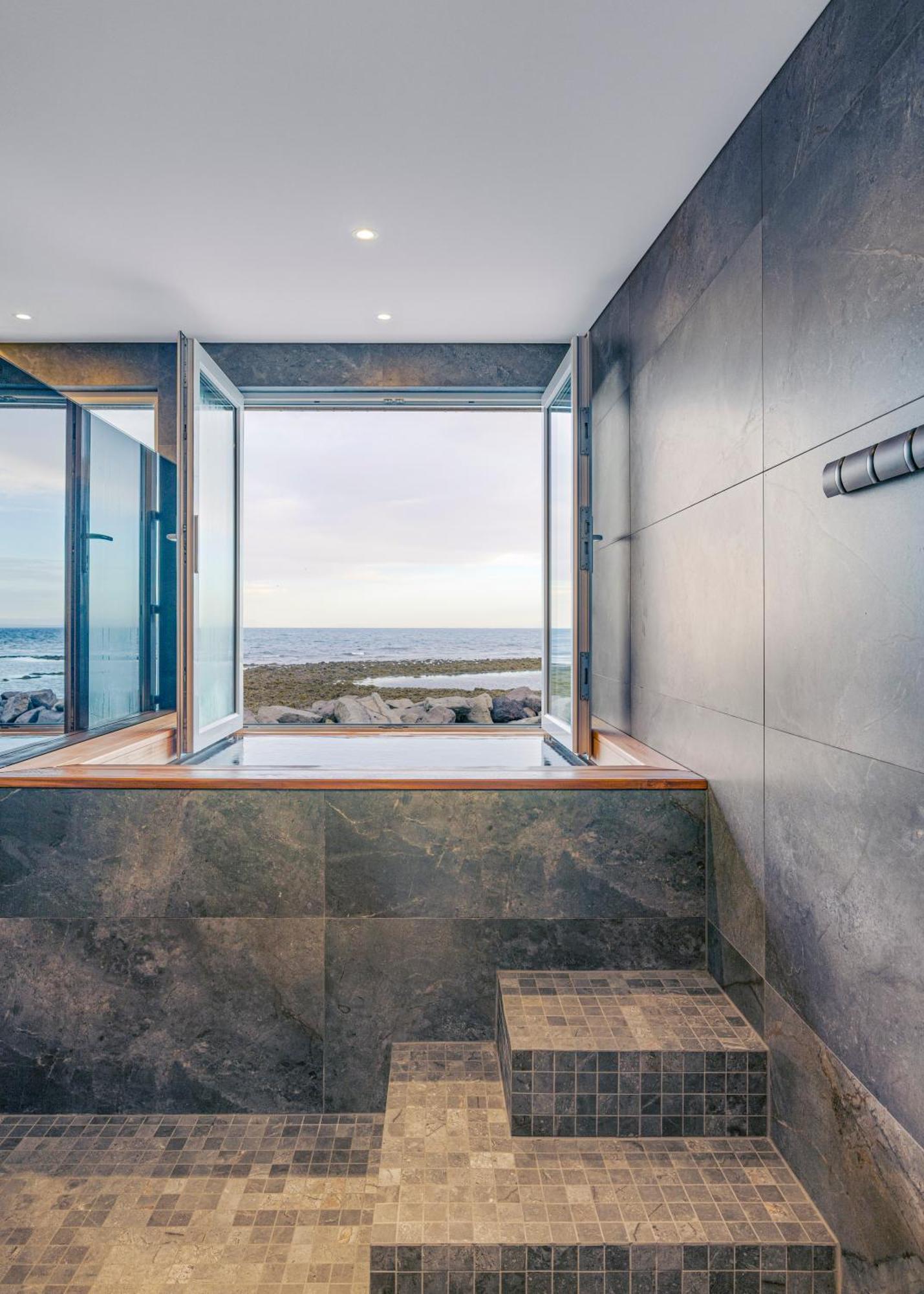 Bay View Apartments Gardur Kültér fotó