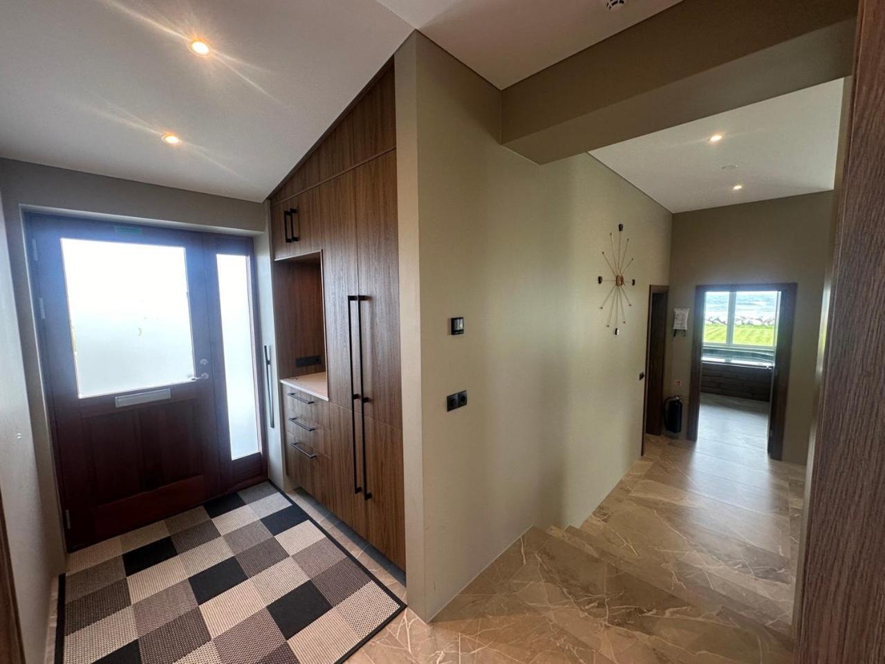 Bay View Apartments Gardur Kültér fotó