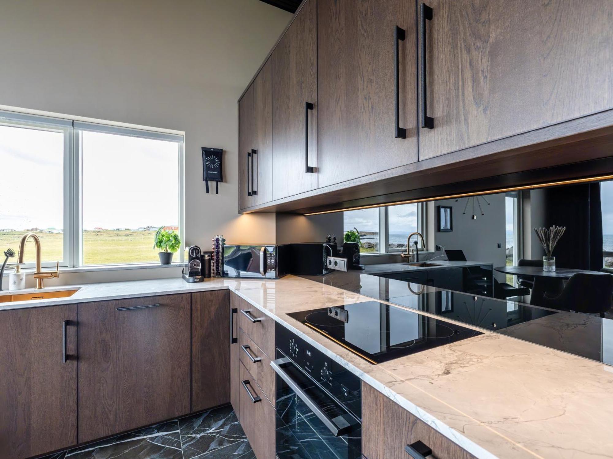 Bay View Apartments Gardur Kültér fotó